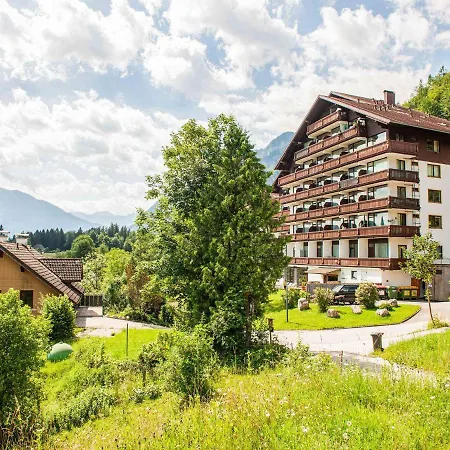 Stellar In Bad Goisern With Swimming Pool *