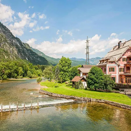 شقة Stellar In Bad Goisern With Swimming Pool